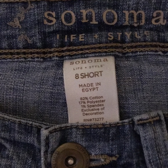 Sonoma sz 8 short woman’s jeans - Picture 2 of 5
